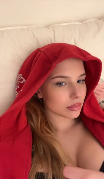 Full leaked Sagafrost private photo
