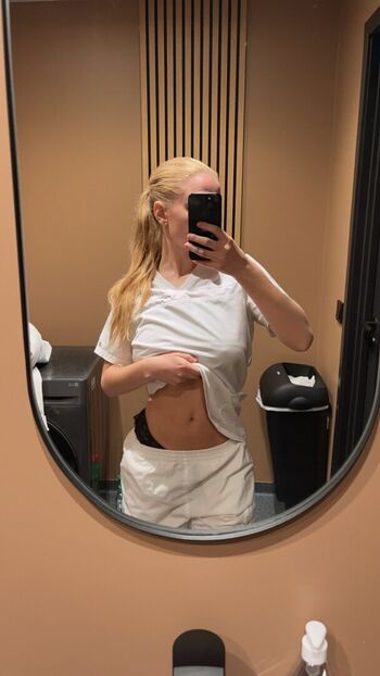 Full leaked Sagafrost private photo