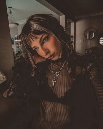 Full leaked Sailorbeeee private photo