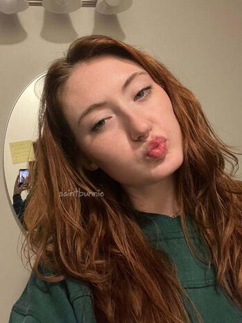 Full leaked Saintbunnie private photo