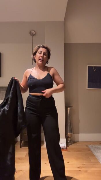 Full leaked Saira khan private photo
