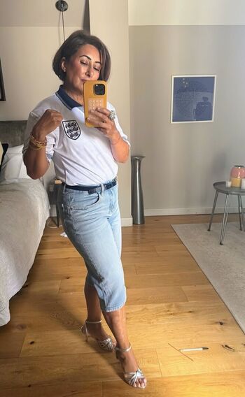 Full leaked Saira khan page private photo