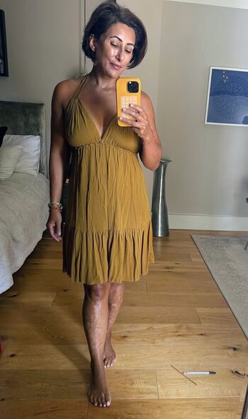Full leaked Saira khan page private photo