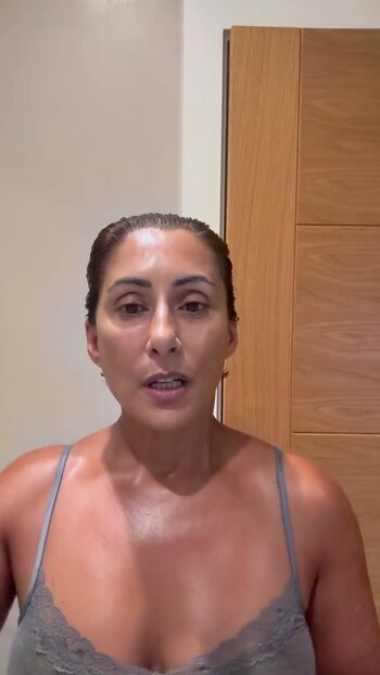 Full leaked Saira khan private photo