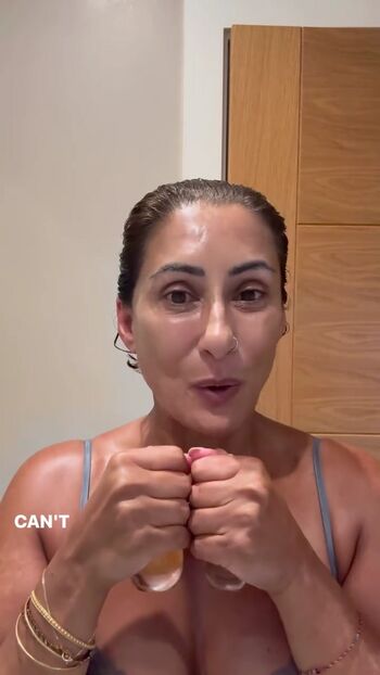 Full leaked Saira khan private photo