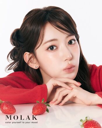 Full leaked Sakura miyawaki page private photo