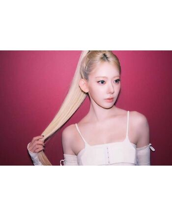 Full leaked Sakura miyawaki private photo