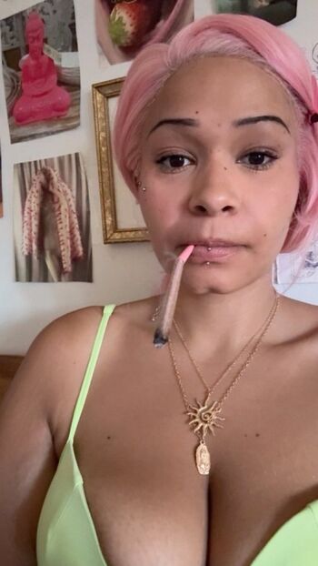 Full leaked Salemkindabased private photo