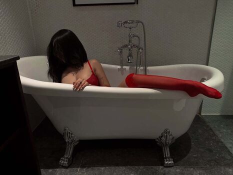 Full leaked Salysaouk page private photo