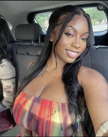 Samantha Marie