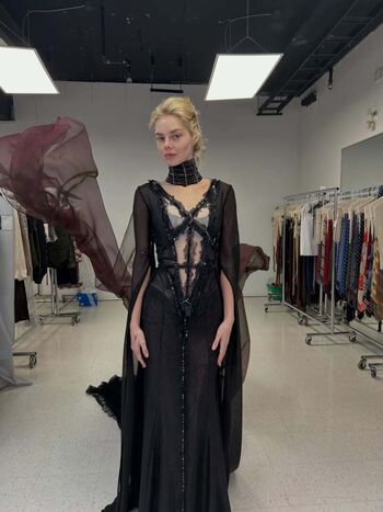 Full leaked Samara weaving private photo