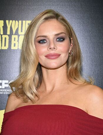 Full leaked Samara weaving private photo