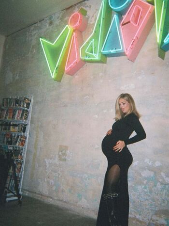 Full leaked Samara weaving private photo