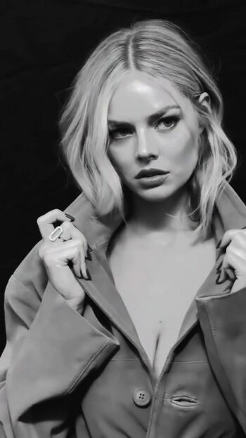 Full leaked Samara weaving private photo