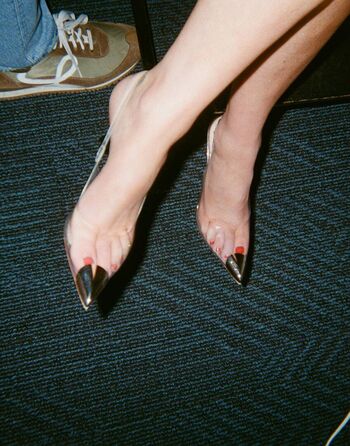 Full leaked Samara weaving private photo