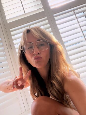Full leaked Samia ghadie private photo