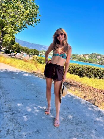 Full leaked Samia longchambon private photo