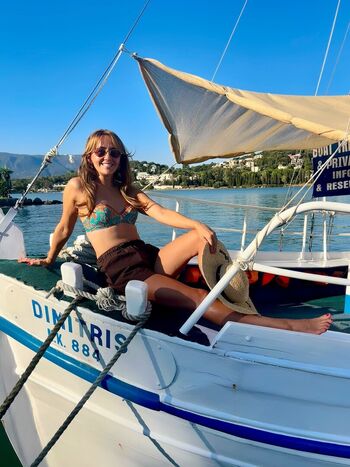 Full leaked Samia longchambon private photo