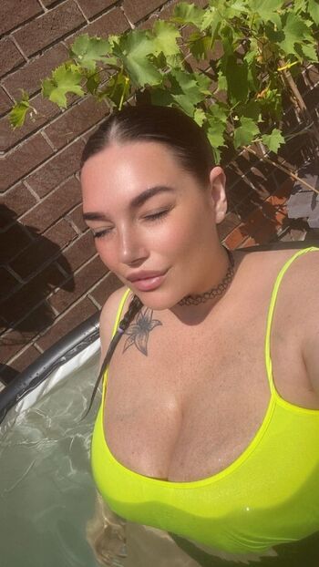 Full leaked Samira bannon private photo