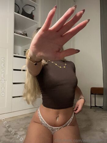 Full leaked Samira fee private photo