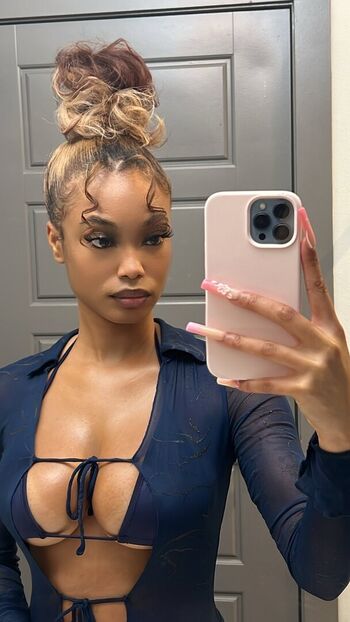 Full leaked Samone private photo