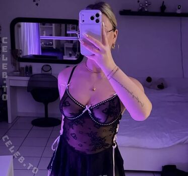 Full leaked Samybwz private photo