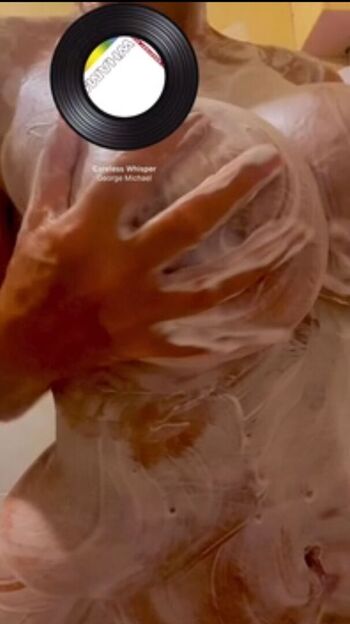 Full leaked Sandra milf private photo
