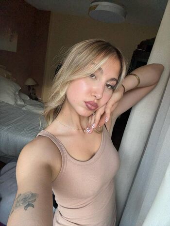 Full leaked Sandractive private photo