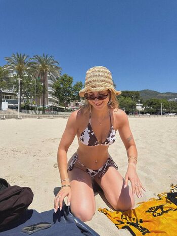 Full leaked Sandractive private photo