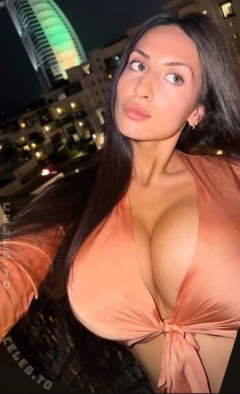 Full leaked Sanidaca private photo