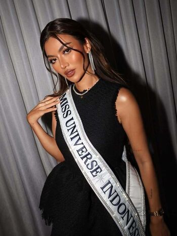 Full leaked Sanly liu private photo