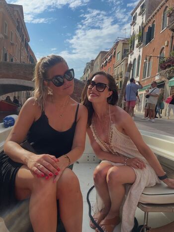 Full leaked Sanna marin page private photo