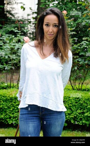 Full leaked Saphia azzeddine private photo
