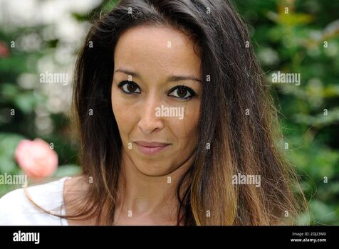Full leaked Saphia azzeddine private photo
