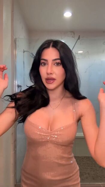 Full leaked Sara hesri private photo
