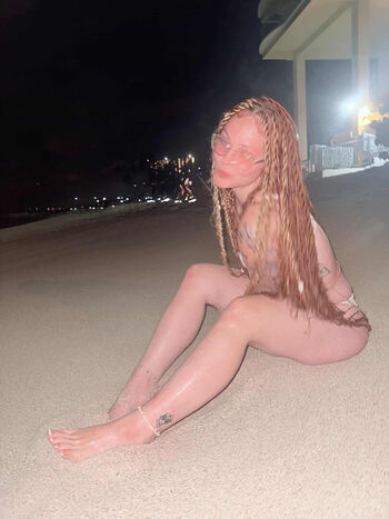 Full leaked Sara james private photo