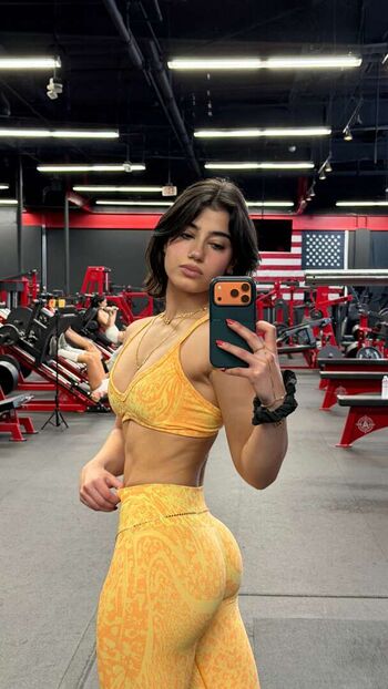 Full leaked Sara saffari private photo