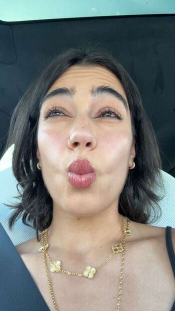 Full leaked Sara saffari private photo