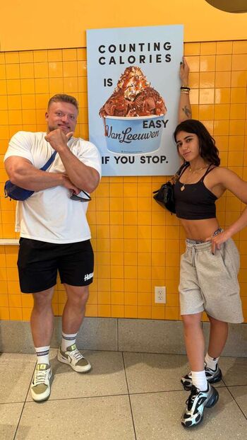 Full leaked Sara saffari private photo