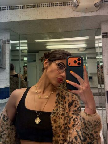 Full leaked Sara saffari private photo