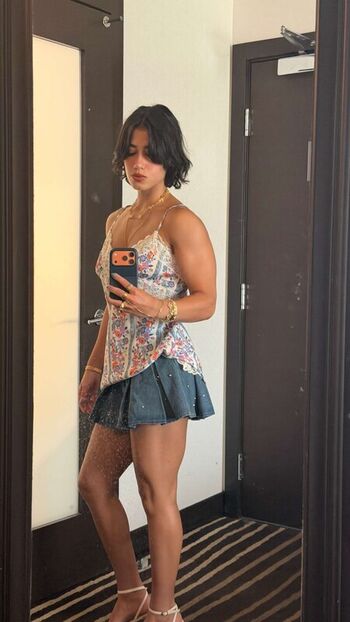 Full leaked Sara saffari private photo