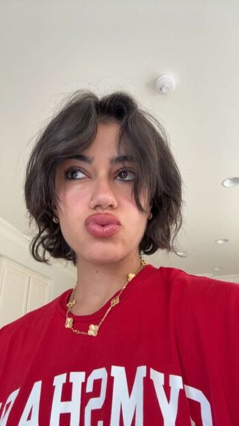 Full leaked Sara saffari private photo