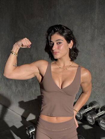 Full leaked Sara saffari private photo