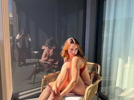 Full leaked Sarabella harris page private photo