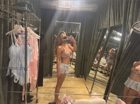 Full leaked Sarabella harris page private photo