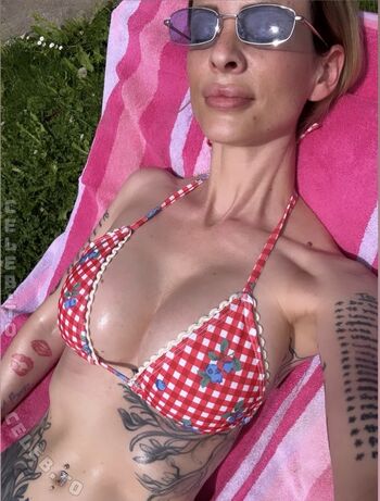 Full leaked Sarah bock private photo