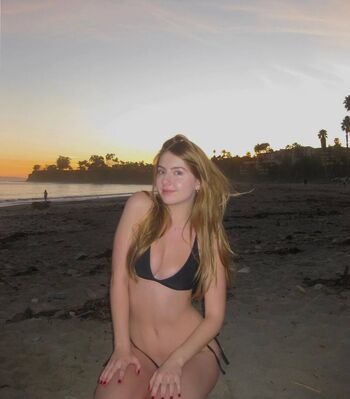 Full leaked Sarah hilton private photo