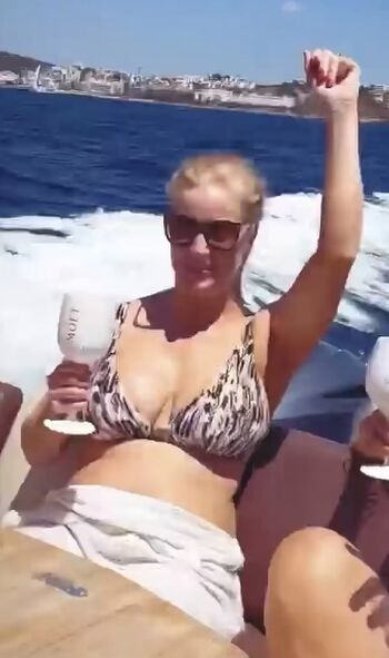 Full leaked Sarah jane mee private photo