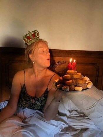 Full leaked Sarah jane mee private photo