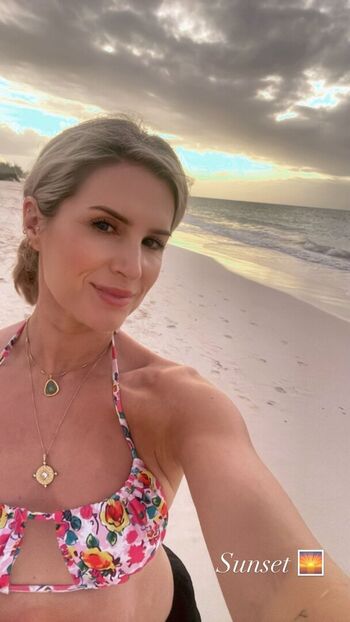 Full leaked Sarah jayne private photo